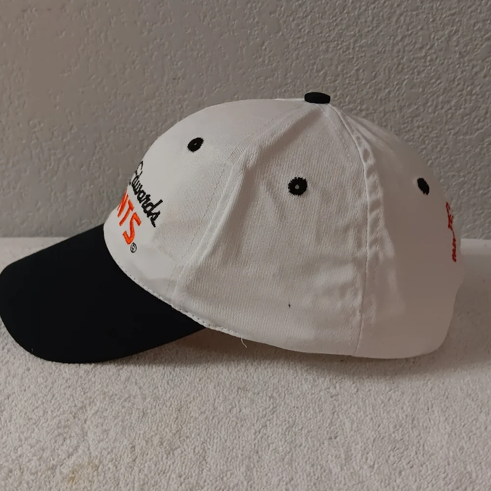 D-E Black and White Party Cap